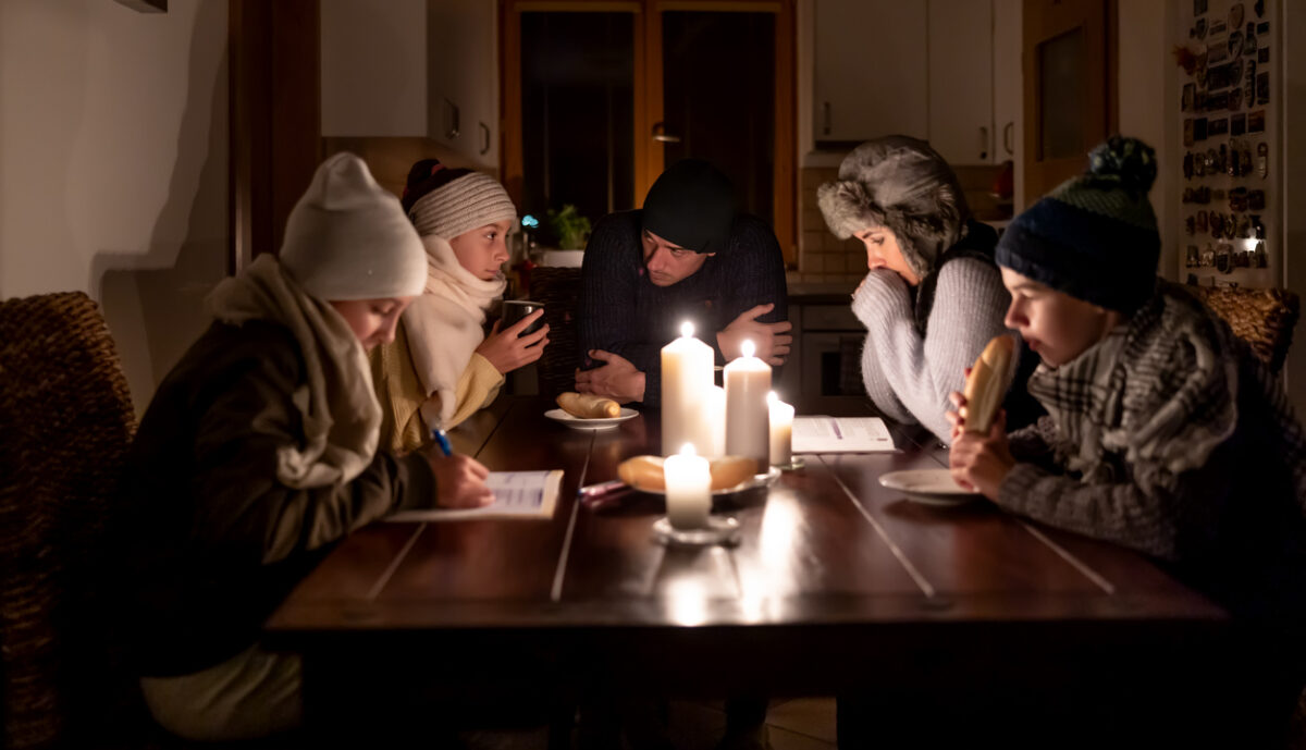 Family of five suffers in no heating and no electricity during an energy crisis in Europe causing blackouts.